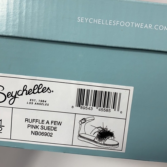 Seychelles Ruffle A Few pink suede feather sandals - Picture 7 of 7